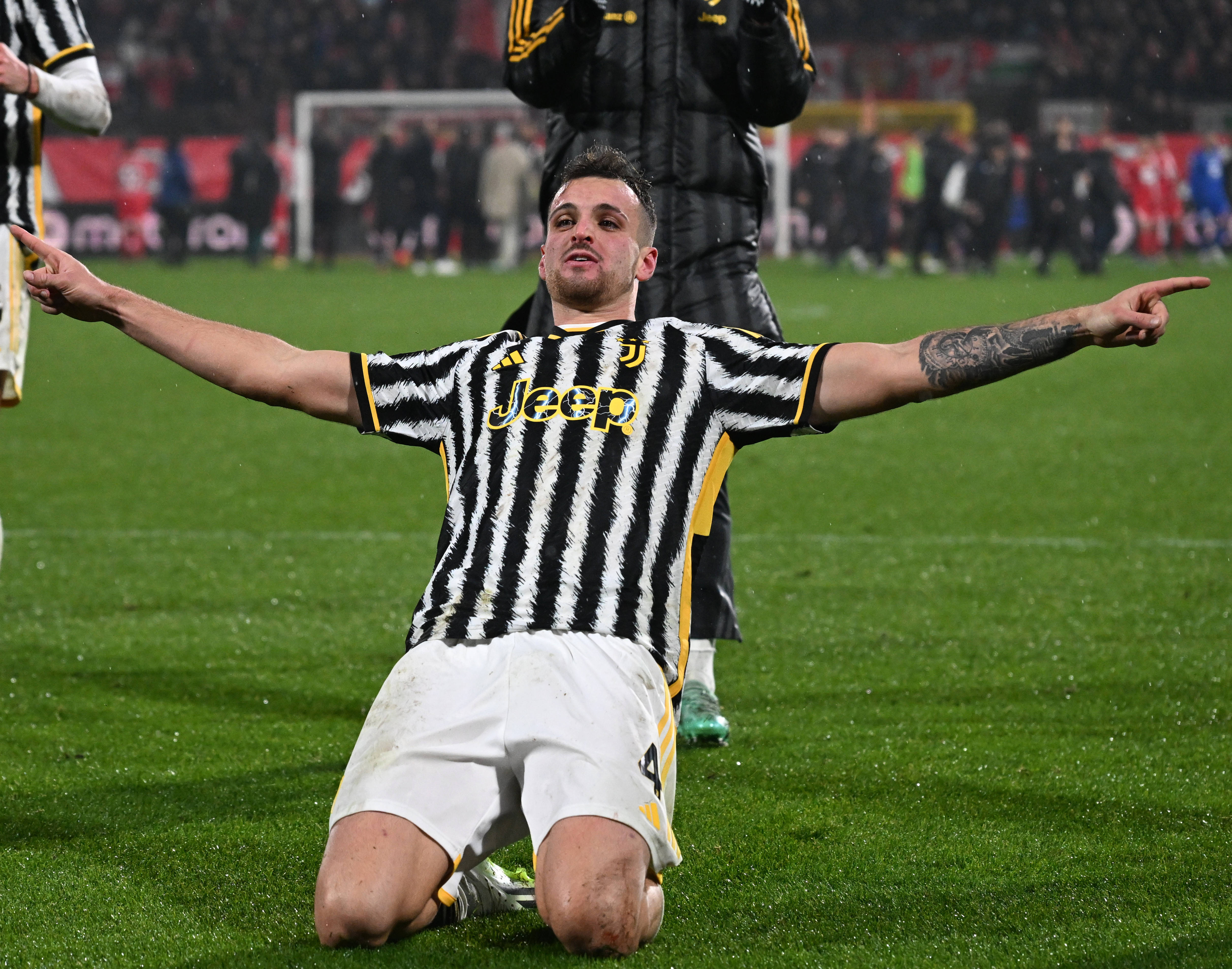 尤文图斯遭遇绝杀萨索洛取得惊艳胜利